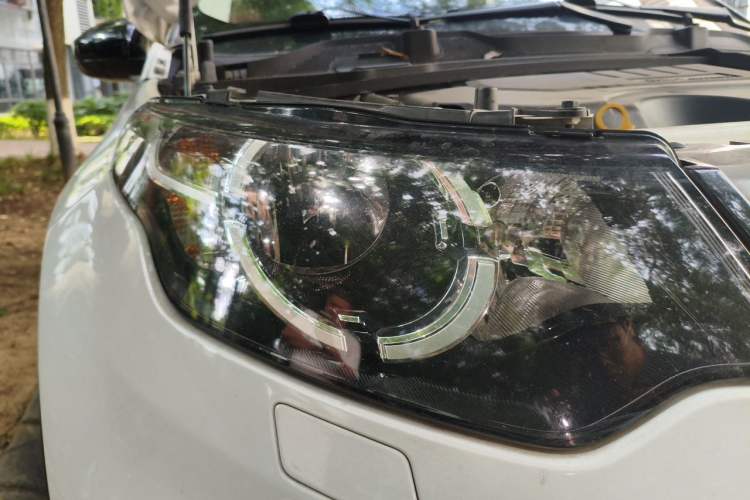 Used Land Rover Discovery Sport 2018 200 PS PURE Edition Right Front Headlight