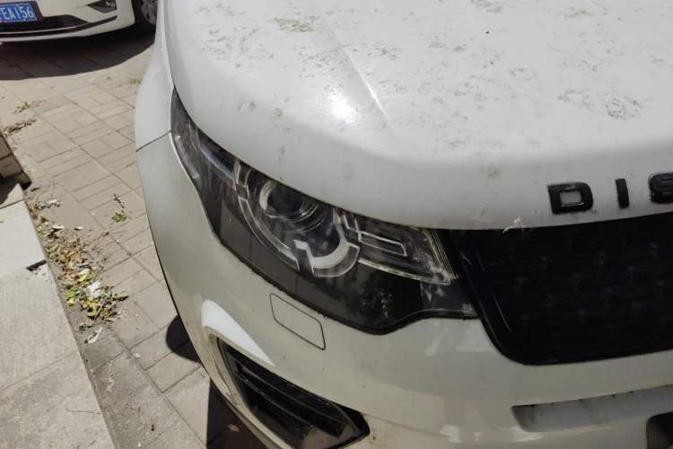 Used Land Rover Discovery Sport 2018 240 PS SE Version Right Front Headlight
