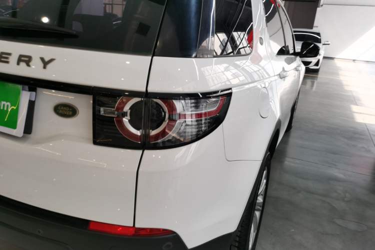 Used Land Rover Discovery Sport 2018 240 PS PURE Edition Right Rear Taillight