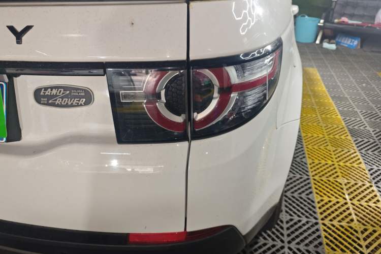 Used Land Rover Discovery Sport 2018 240 PS SE Version Right Rear Taillight