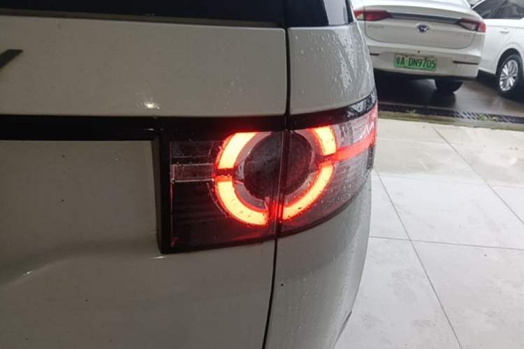 Used Land Rover Discovery Sport 2018 240 PS SE Version Right Rear Taillight