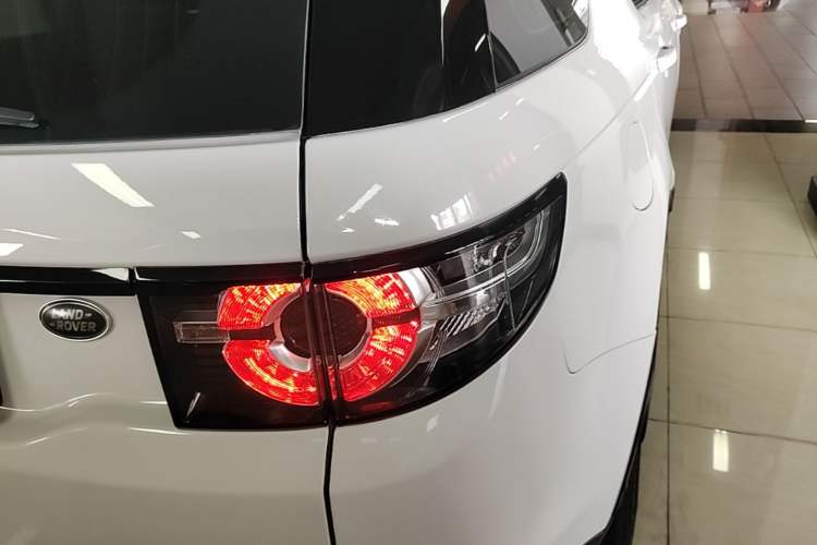 Used Land Rover Discovery Sport 2018 200 PS PURE Edition Right Rear Taillight