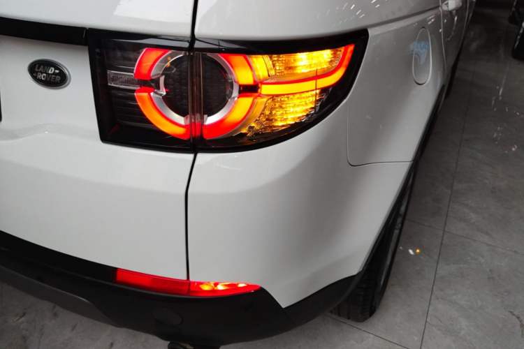 Used Land Rover Discovery Sport 2018 240 PS SE Version Right Rear Taillight