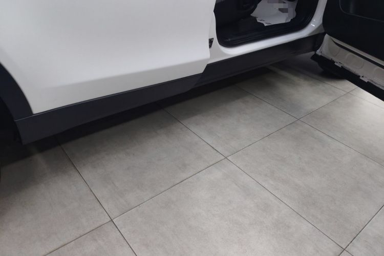 Used Land Rover Discovery Sport 2018 240 PS PURE Edition Right Side Sill