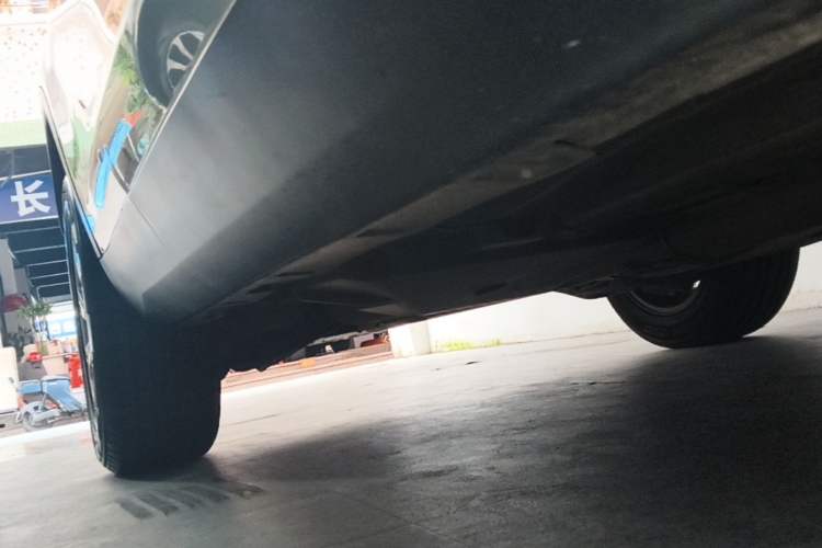 Used Land Rover Discovery Sport 2018 240 PS SE Version Right Side Sill