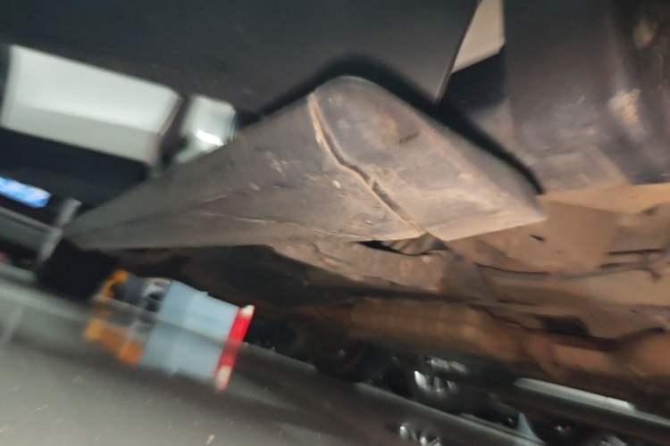 Used Land Rover Discovery Sport 2018 240 PS HSE Version Right Side Sill