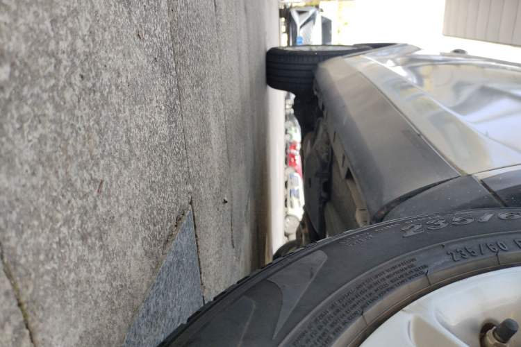 Used Land Rover Discovery Sport 2018 240 PS SE Version Right Side Sill