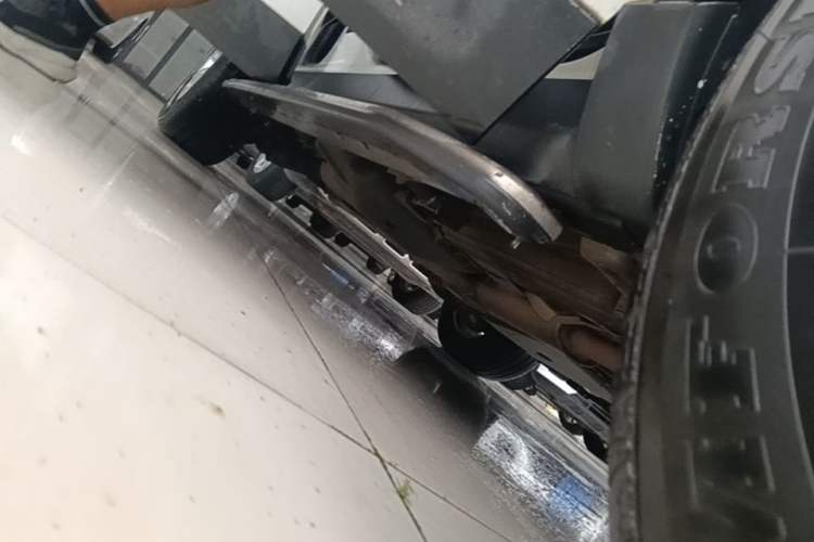 Used Land Rover Discovery Sport 2018 240 PS SE Version Right Side Sill