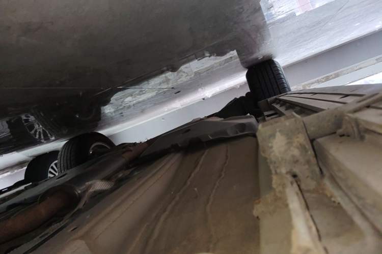 Used Land Rover Discovery Sport 2018 240 PS SE Version Right Side Sill