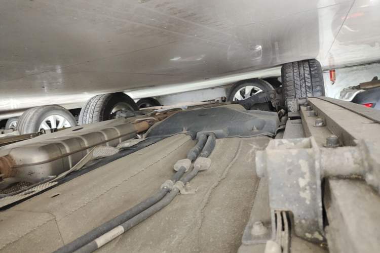 Used Land Rover Discovery Sport 2018 240 PS HSE Version Right Side Sill