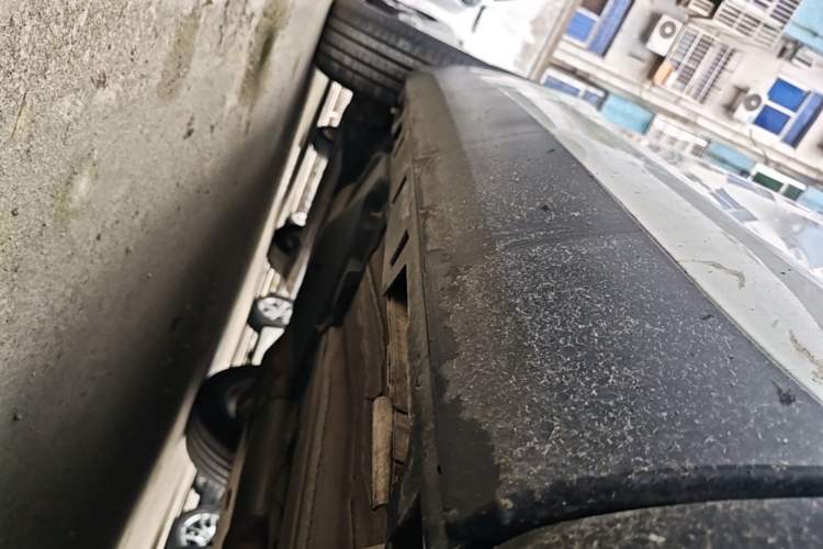 Used Land Rover Discovery Sport 2018 240 PS PURE Edition Right Side Sill