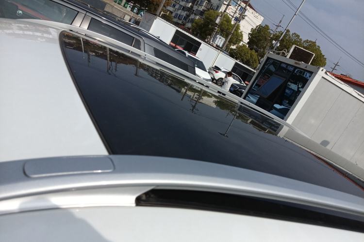 Used Land Rover Discovery Sport 2018 240 PS SE Version Roof