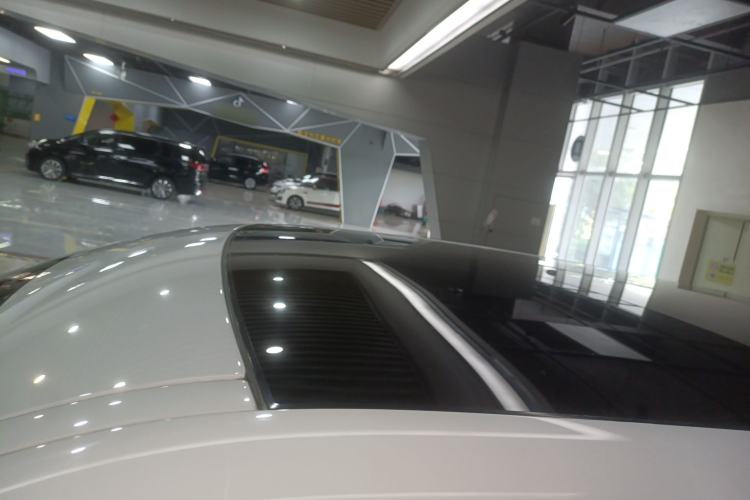 Used Land Rover Discovery Sport 2018 240 PS SE Version Roof