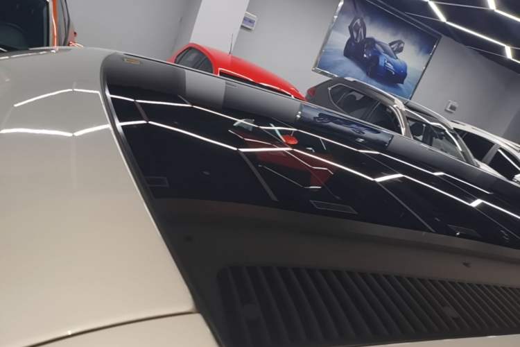 Used Land Rover Discovery Sport 2018 240 PS HSE Version Roof