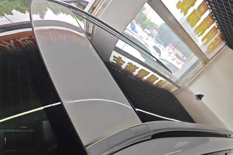 Used Land Rover Discovery Sport 2018 240 PS SE Version Roof