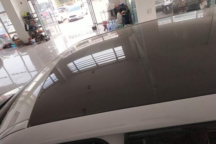 Used Land Rover Discovery Sport 2018 240 PS SE Version Roof