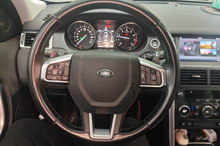 Used Land Rover Discovery Sport 2018 240 PS SE Version Steering Wheel
