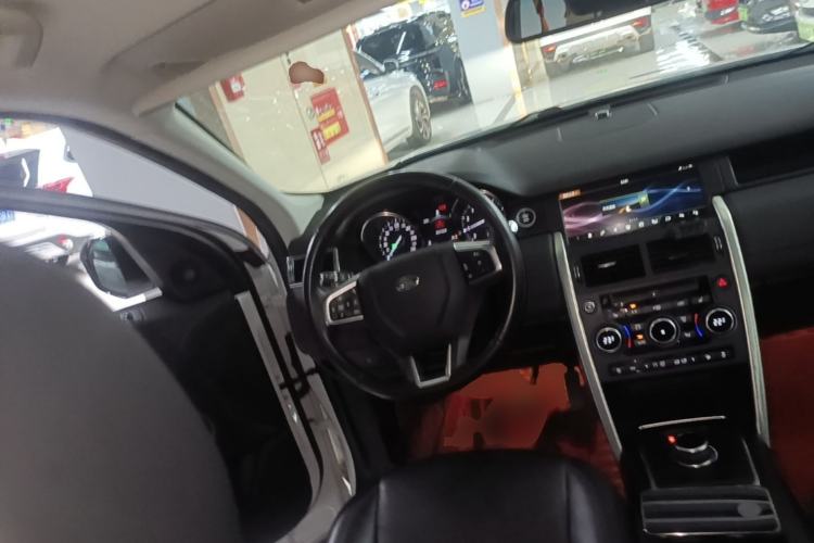 Used Land Rover Discovery Sport 2018 240 PS HSE Version Steering Wheel