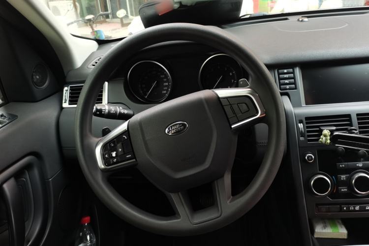 Used Land Rover Discovery Sport 2018 200 PS PURE Edition Steering Wheel