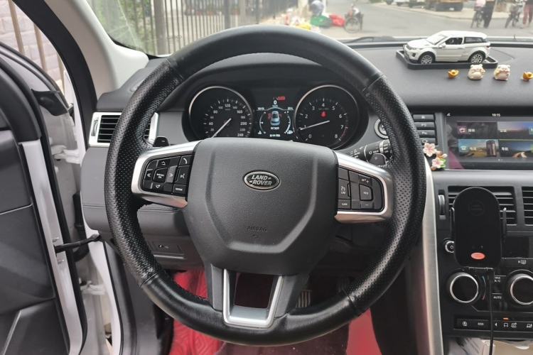 Used Land Rover Discovery Sport 2018 240 PS HSE Version Steering Wheel