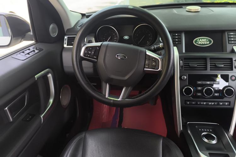 Used Land Rover Discovery Sport 2018 240 PS SE Version Steering Wheel