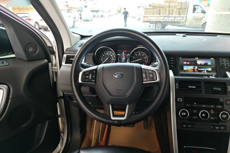 Used Land Rover Discovery Sport 2018 240 PS HSE Version Steering Wheel