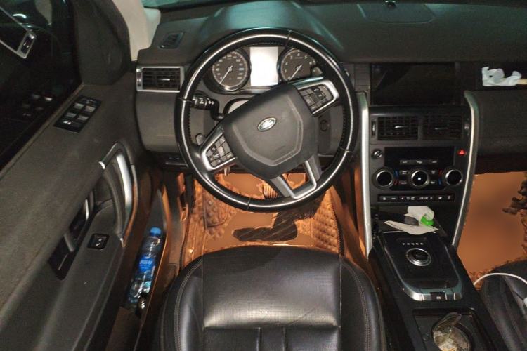Used Land Rover Discovery Sport 2018 240 PS SE Version Steering Wheel