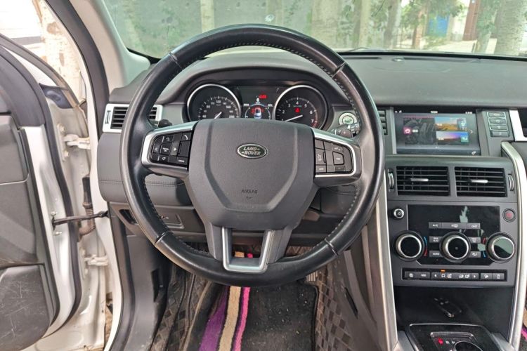 Used Land Rover Discovery Sport 2018 240 PS SE Version Steering Wheel