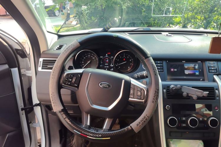 Used Land Rover Discovery Sport 2018 240 PS SE Version Steering Wheel