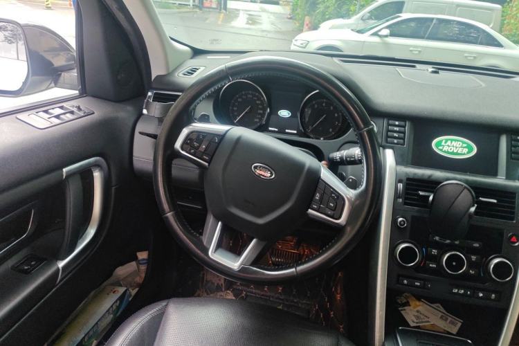 Used Land Rover Discovery Sport 2018 240 PS SE Version Steering Wheel