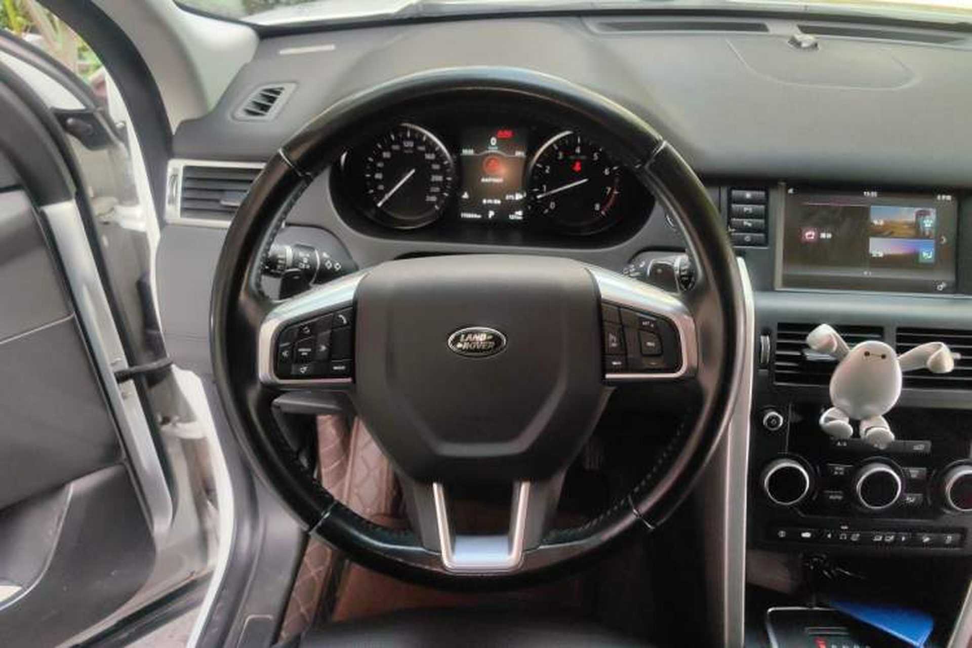 Used Land Rover Discovery Sport 2018 240 PS SE Version Steering Wheel