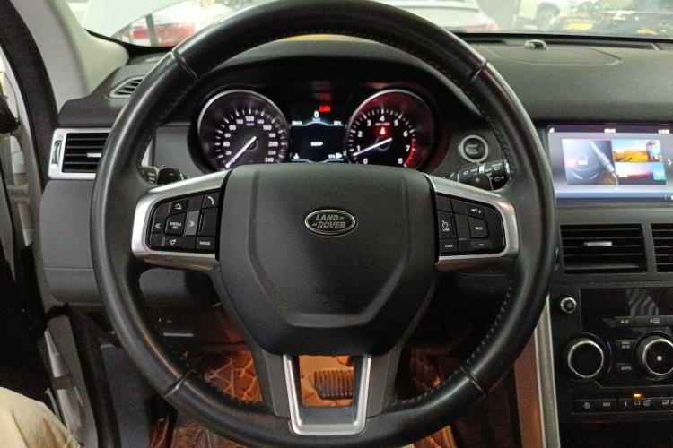 Used Land Rover Discovery Sport 2018 240 PS SE Version Steering Wheel