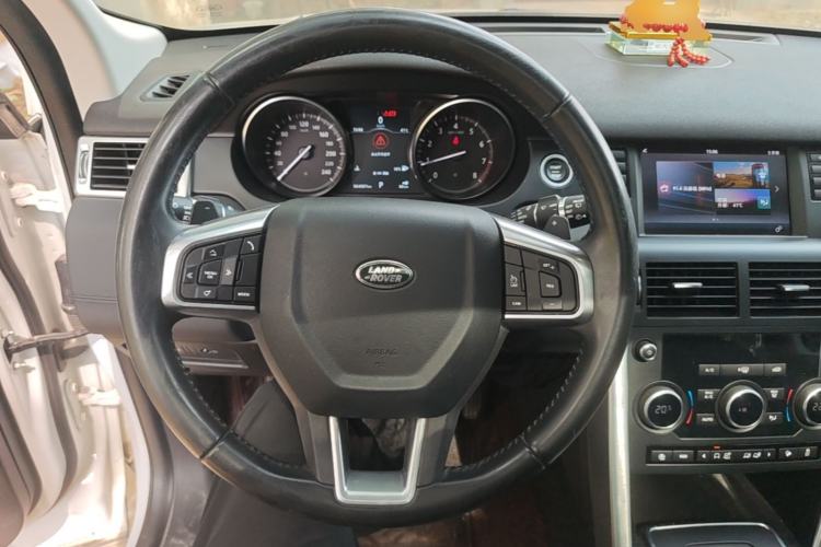 Used Land Rover Discovery Sport 2018 240 PS SE Version Steering Wheel