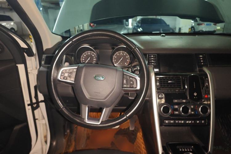 Used Land Rover Discovery Sport 2018 240 PS SE Version Steering Wheel