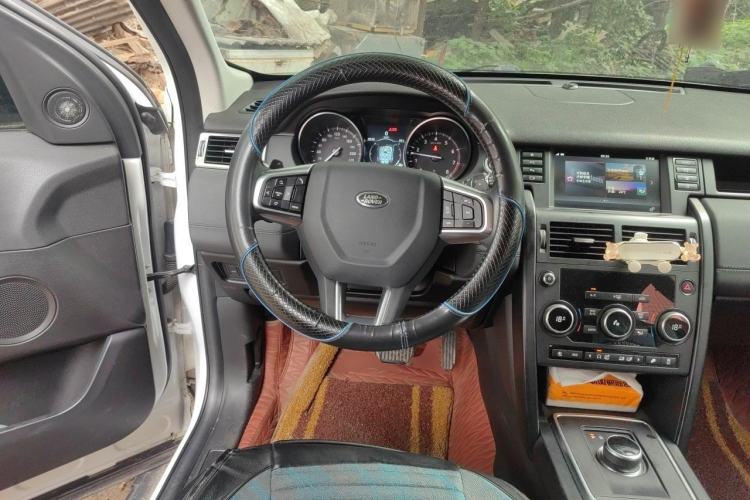 Used Land Rover Discovery Sport 2018 240 PS PURE Edition Steering Wheel