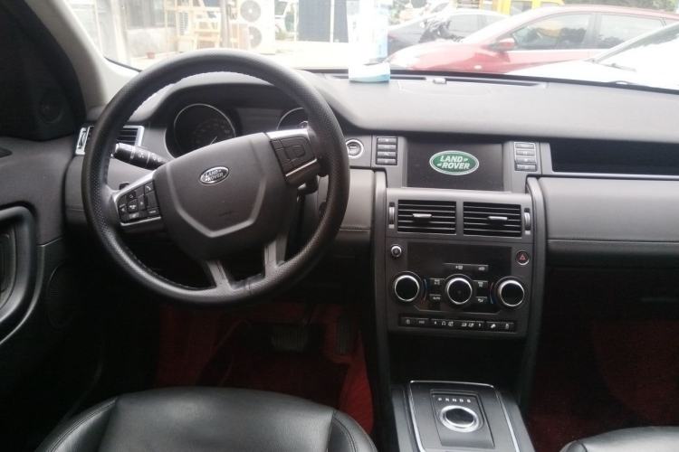Used Land Rover Discovery Sport 2018 240 PS PURE Edition Steering Wheel