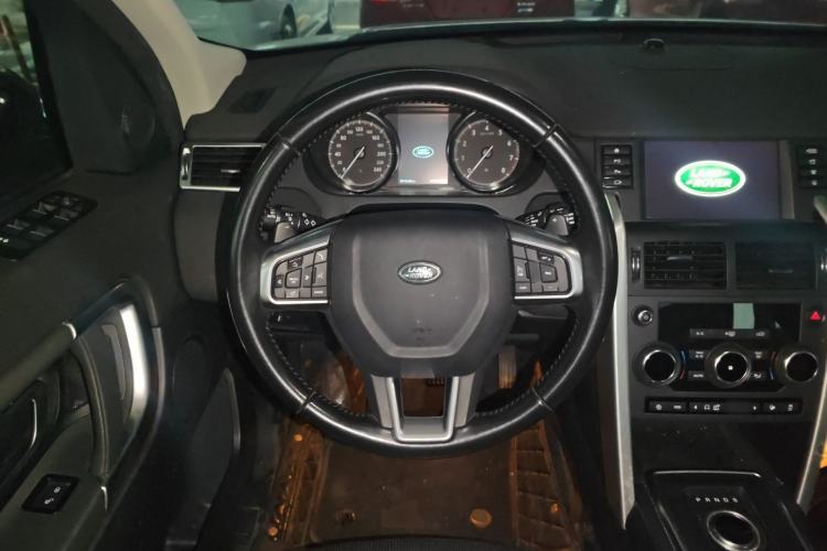 Used Land Rover Discovery Sport 2018 240 PS SE Version Steering Wheel