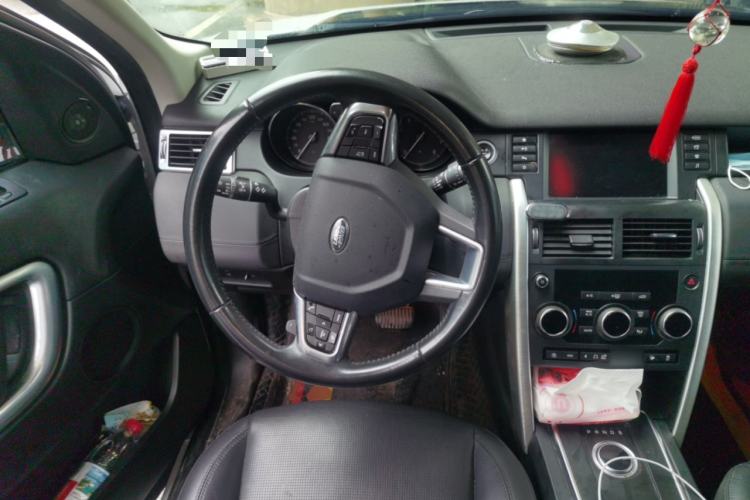 Used Land Rover Discovery Sport 2018 240 PS SE Version Steering Wheel