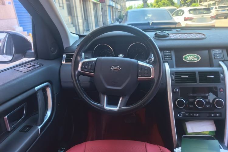 Used Land Rover Discovery Sport 2018 240 PS SE Version Steering Wheel