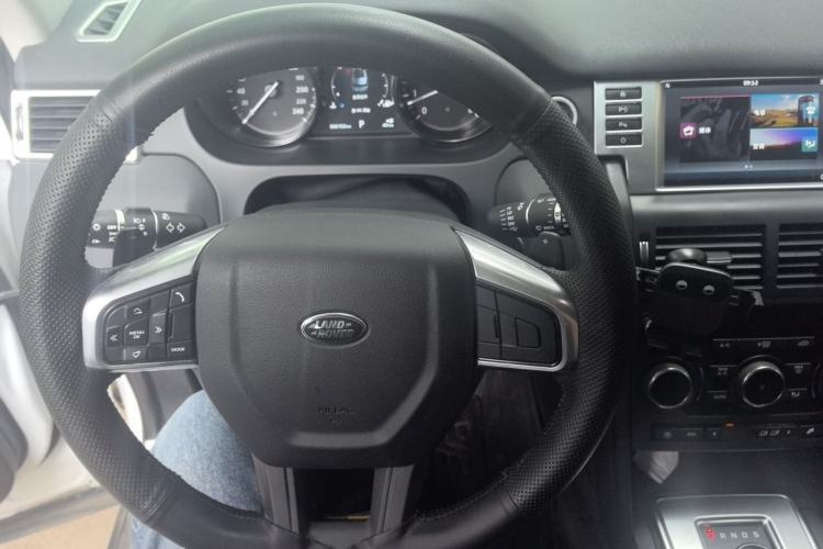 Used Land Rover Discovery Sport 2018 200 PS PURE Edition Steering Wheel