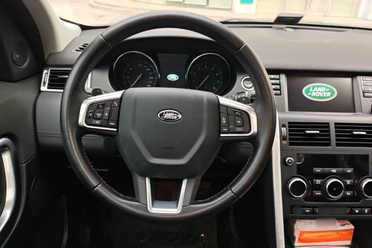 Used Land Rover Discovery Sport 2018 240 PS SE Version Steering Wheel
