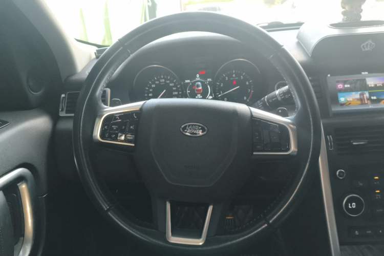 Used Land Rover Discovery Sport 2018 240 PS HSE Version Steering Wheel