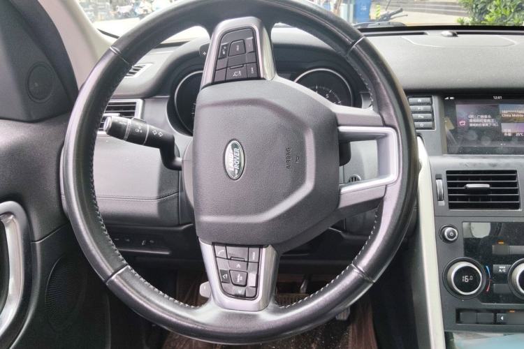 Used Land Rover Discovery Sport 2018 240 PS SE Version Steering Wheel