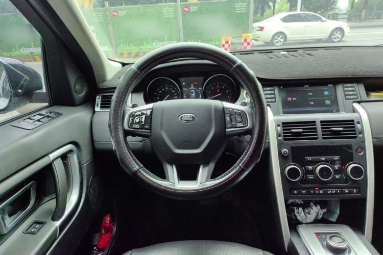 Used Land Rover Discovery Sport 2018 240 PS SE Version Steering Wheel