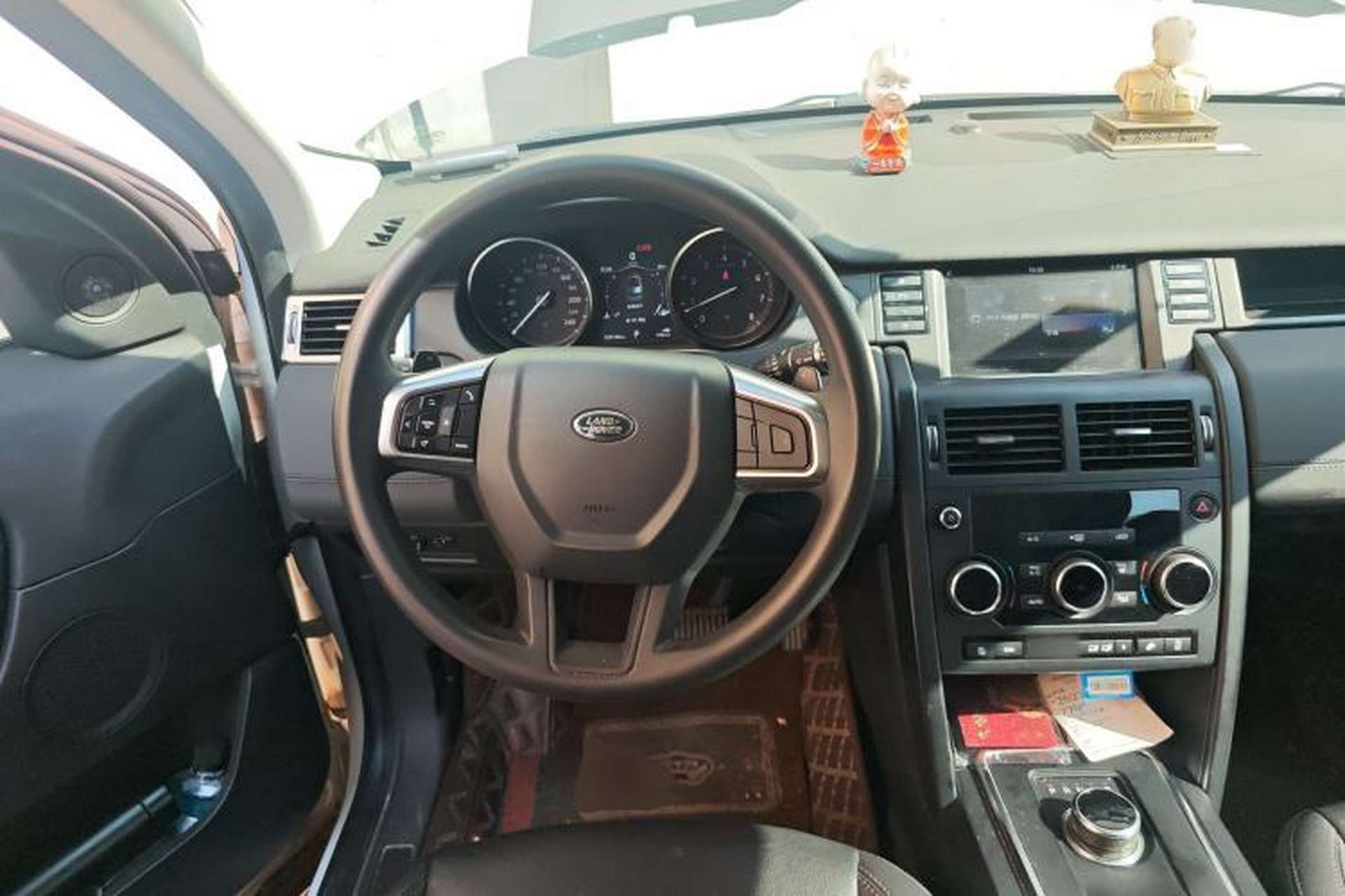 Used Land Rover Discovery Sport 2018 200 PS PURE Edition Steering Wheel