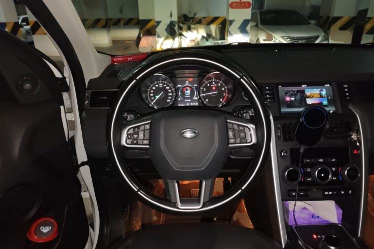 Used Land Rover Discovery Sport 2018 240 PS SE Version Steering Wheel