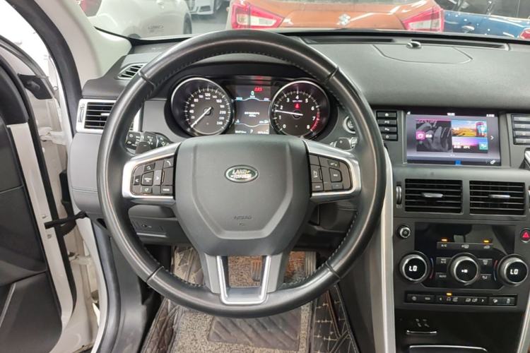 Used Land Rover Discovery Sport 2018 240 PS SE Version Steering Wheel