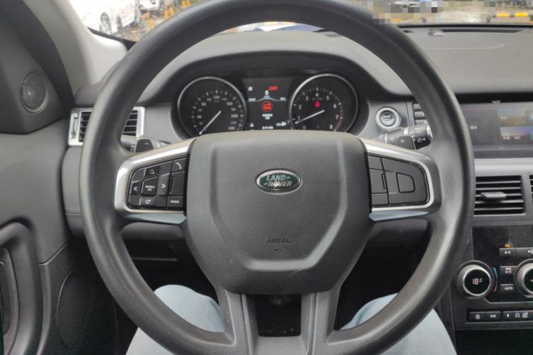Used Land Rover Discovery Sport 2018 240 PS PURE Edition Steering Wheel