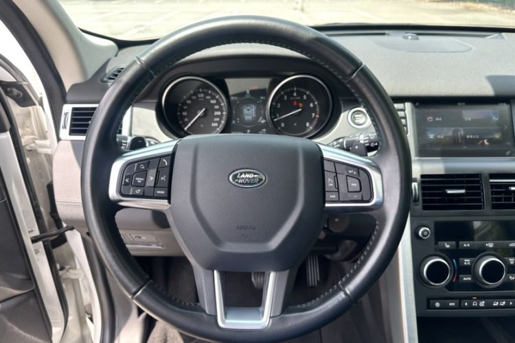 Used Land Rover Discovery Sport 2018 240 PS HSE Version Steering Wheel