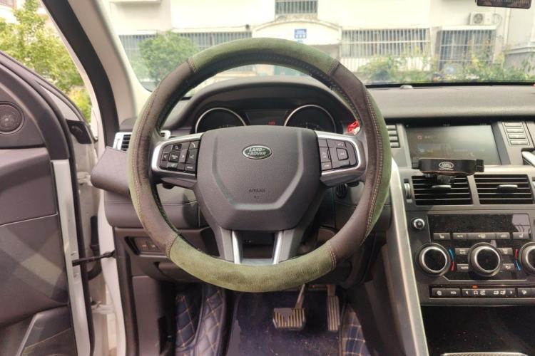 Used Land Rover Discovery Sport 2018 240 PS HSE Version Steering Wheel